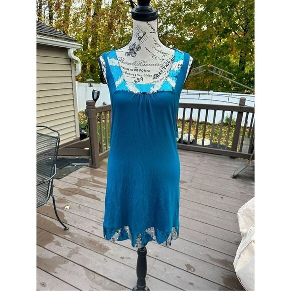 🔥NWT Express Teal sleeveless dress with sequined trim, size small. - Picture 1 of 14